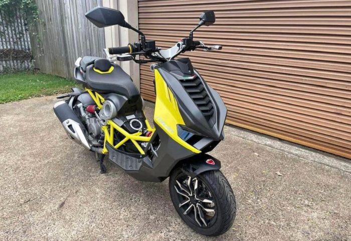 Used Italjet Dragster Scooter - Yellow