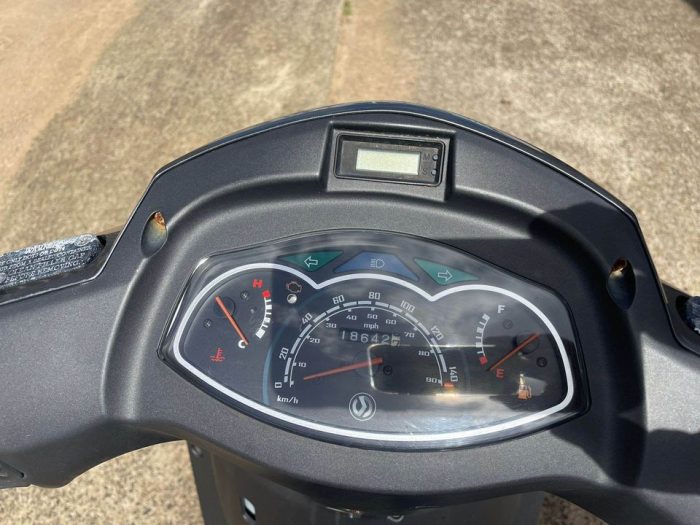 for sale used 200cc sym scooter